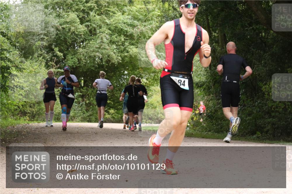 30.08.2026 - Elbe Triathlon Hamburg Antke Förster http://msf.ph/oto/10101129 30.08.2026 11:15:53 Laufen 84 meine-sportfotos.de