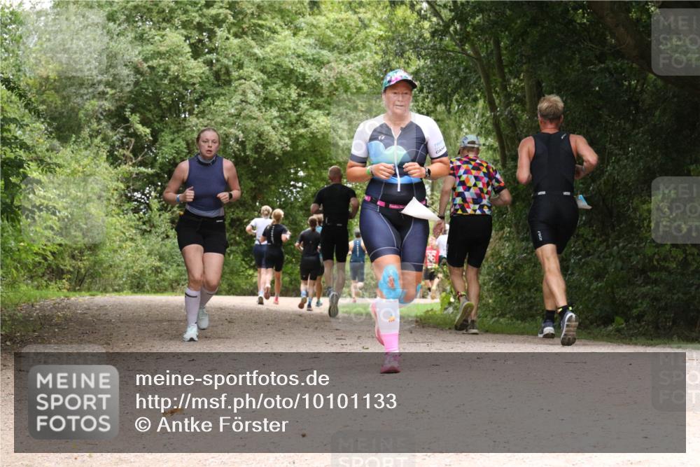 30.08.2026 - Elbe Triathlon Hamburg Antke Förster http://msf.ph/oto/10101133 30.08.2026 11:15:57 Laufen  meine-sportfotos.de