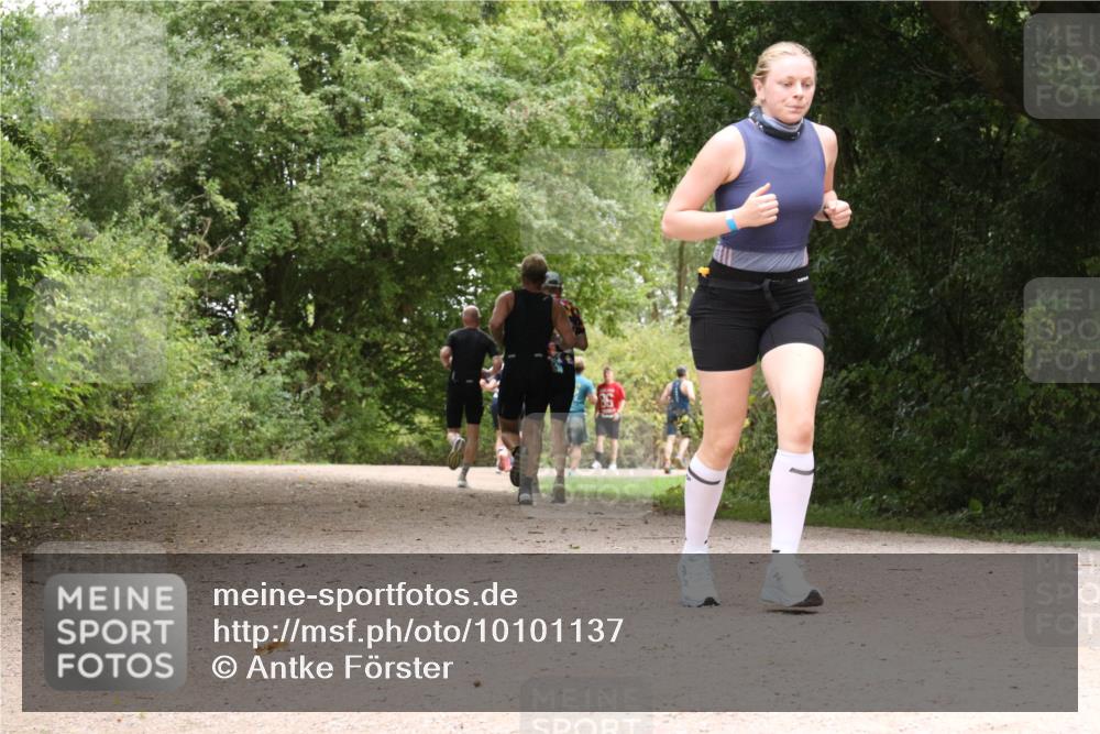 30.08.2026 - Elbe Triathlon Hamburg Antke Förster http://msf.ph/oto/10101137 30.08.2026 11:15:59 Laufen  meine-sportfotos.de