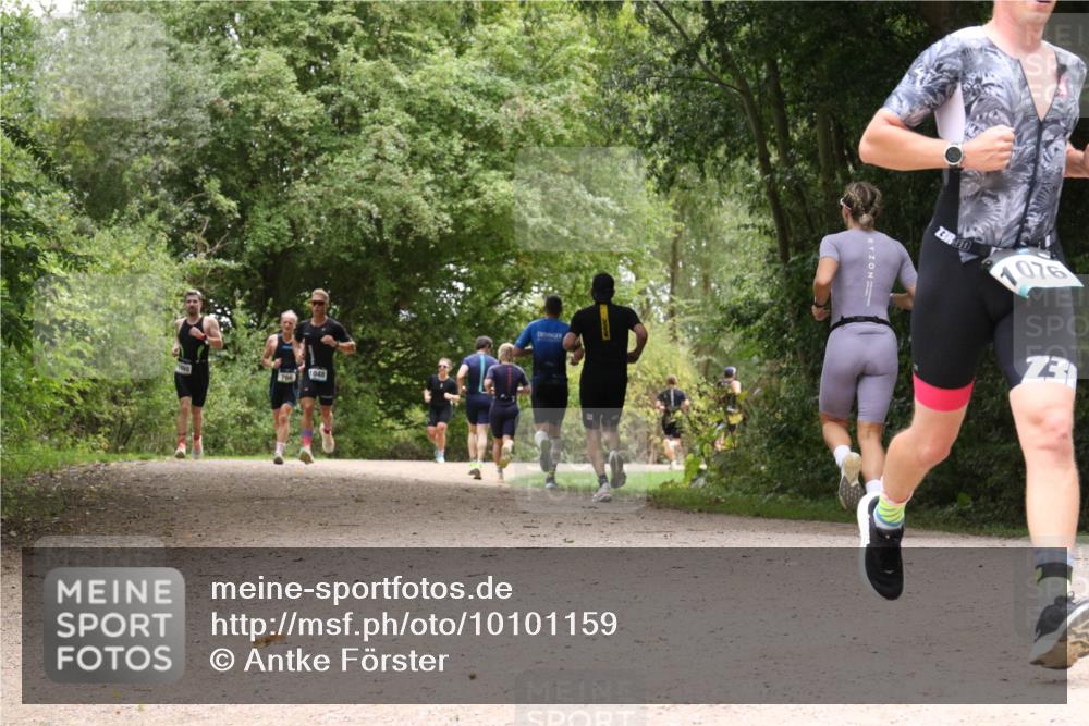 30.08.2026 - Elbe Triathlon Hamburg Antke Förster http://msf.ph/oto/10101159 30.08.2026 11:16:28 Laufen 198, 766, 048, 1076, 3 meine-sportfotos.de