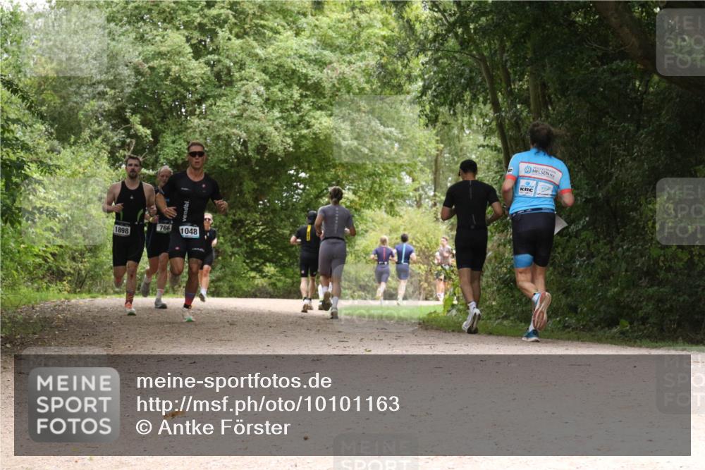 30.08.2026 - Elbe Triathlon Hamburg Antke Förster http://msf.ph/oto/10101163 30.08.2026 11:16:31 Laufen 1898, 766, 1048 meine-sportfotos.de