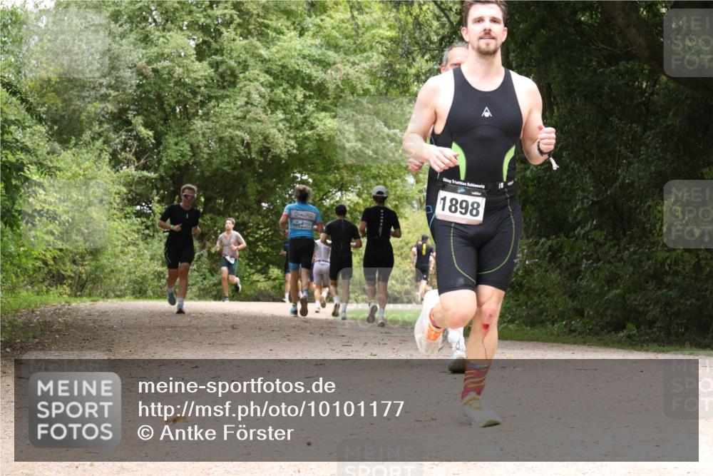 30.08.2026 - Elbe Triathlon Hamburg Antke Förster http://msf.ph/oto/10101177 30.08.2026 11:16:36 Laufen 1898 meine-sportfotos.de