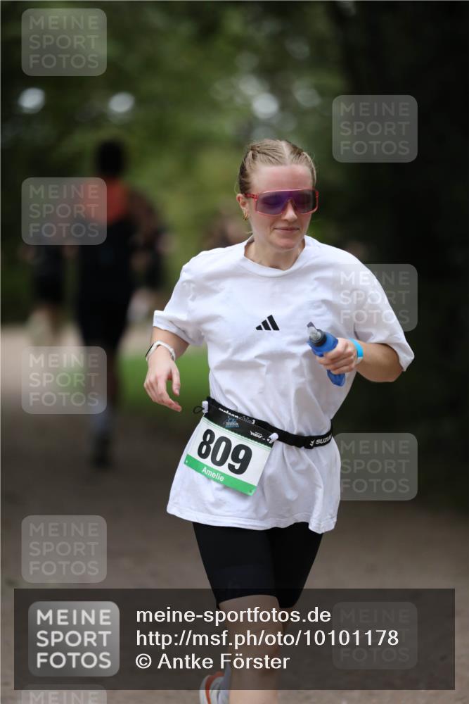 30.08.2026 - Elbe Triathlon Hamburg Antke Förster http://msf.ph/oto/10101178 30.08.2026 11:13:21 Laufen 3, 809 meine-sportfotos.de