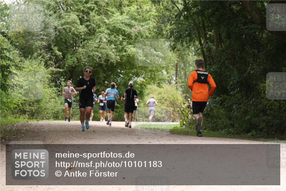 30.08.2026 - Elbe Triathlon Hamburg Antke Förster http://msf.ph/oto/10101183 30.08.2026 11:16:38 Laufen  meine-sportfotos.de