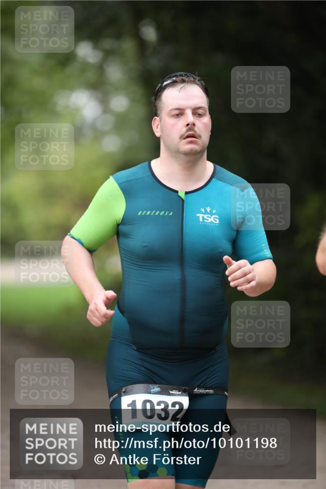30.08.2026 - Elbe Triathlon Hamburg Antke Förster http://msf.ph/oto/10101198 30.08.2026 11:13:28 Laufen 1032 meine-sportfotos.de