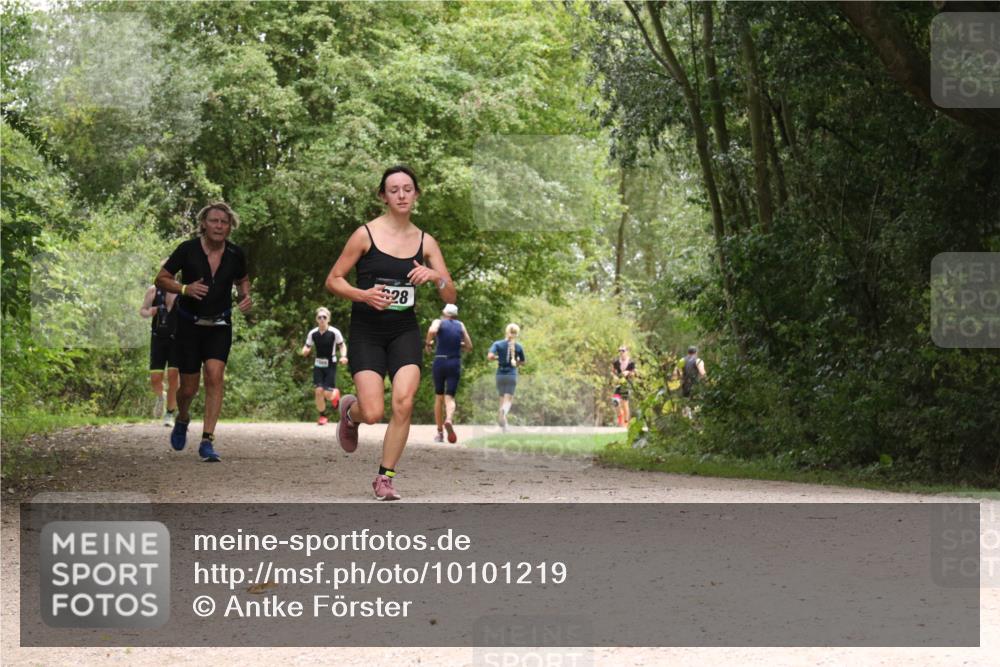 30.08.2026 - Elbe Triathlon Hamburg Antke Förster http://msf.ph/oto/10101219 30.08.2026 11:17:01 Laufen 28 meine-sportfotos.de