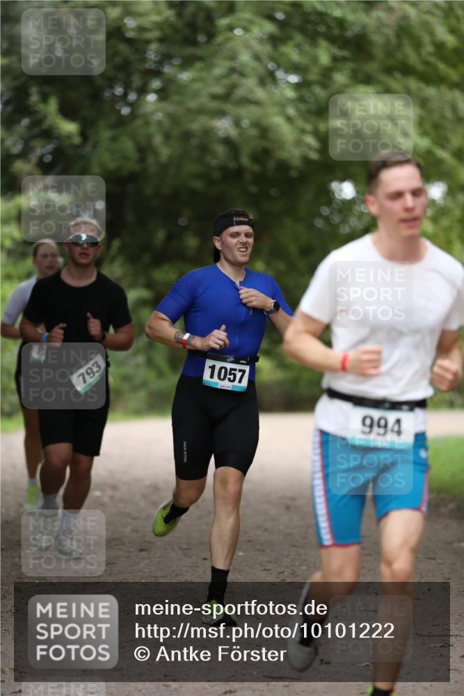 30.08.2026 - Elbe Triathlon Hamburg Antke Förster http://msf.ph/oto/10101222 30.08.2026 11:13:43 Laufen 793, 1057, 994 meine-sportfotos.de