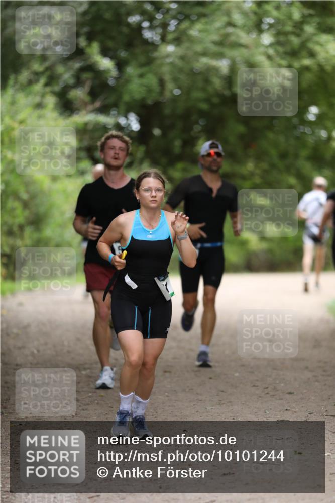 30.08.2026 - Elbe Triathlon Hamburg Antke Förster http://msf.ph/oto/10101244 30.08.2026 11:14:00 Laufen  meine-sportfotos.de