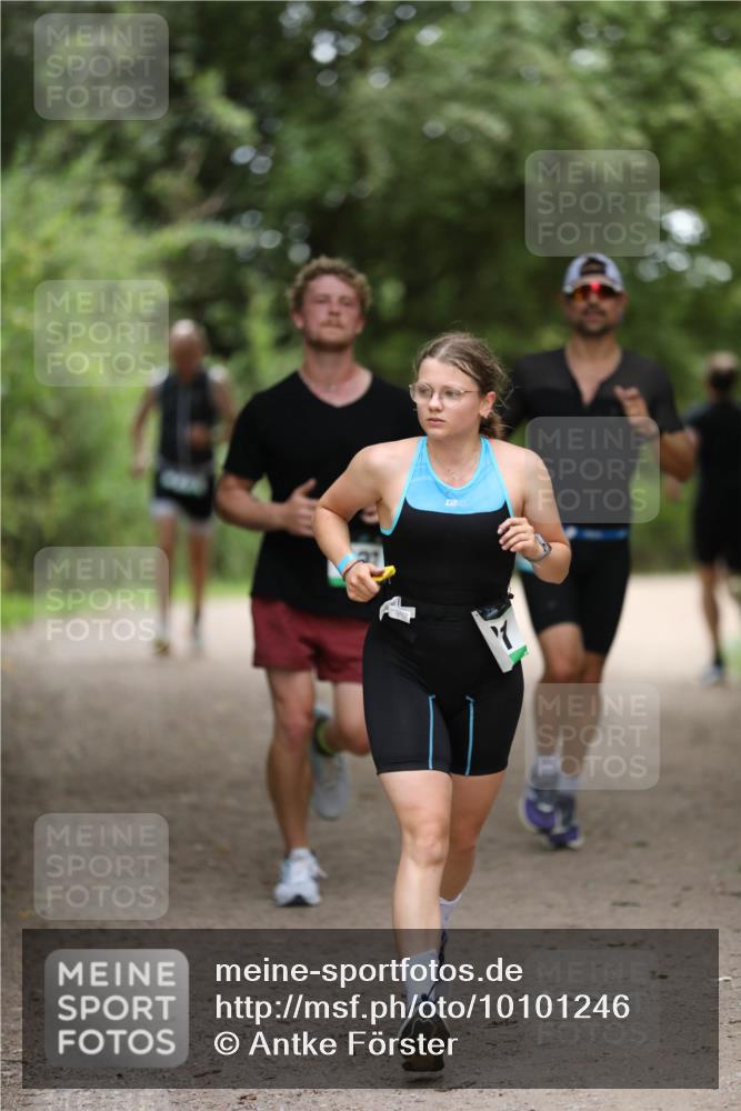 30.08.2026 - Elbe Triathlon Hamburg Antke Förster http://msf.ph/oto/10101246 30.08.2026 11:14:01 Laufen 238 meine-sportfotos.de