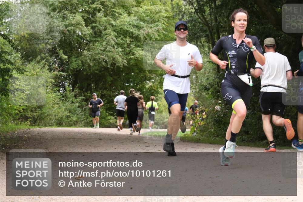 30.08.2026 - Elbe Triathlon Hamburg Antke Förster http://msf.ph/oto/10101261 30.08.2026 11:17:23 Laufen  meine-sportfotos.de