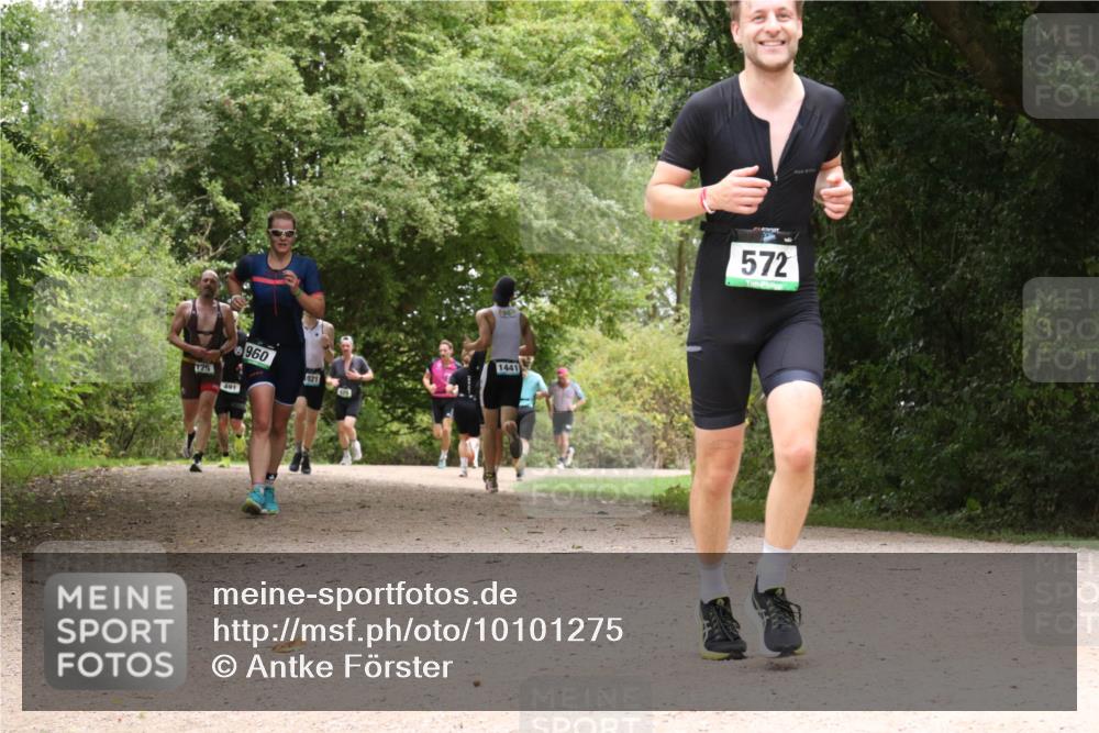30.08.2026 - Elbe Triathlon Hamburg Antke Förster http://msf.ph/oto/10101275 30.08.2026 11:17:42 Laufen 425, 491, 960, 021, 1441, 572 meine-sportfotos.de