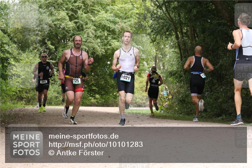 30.08.2026 - Elbe Triathlon Hamburg Antke Förster http://msf.ph/oto/10101283 30.08.2026 11:17:46 Laufen 491, 725, 1021 meine-sportfotos.de