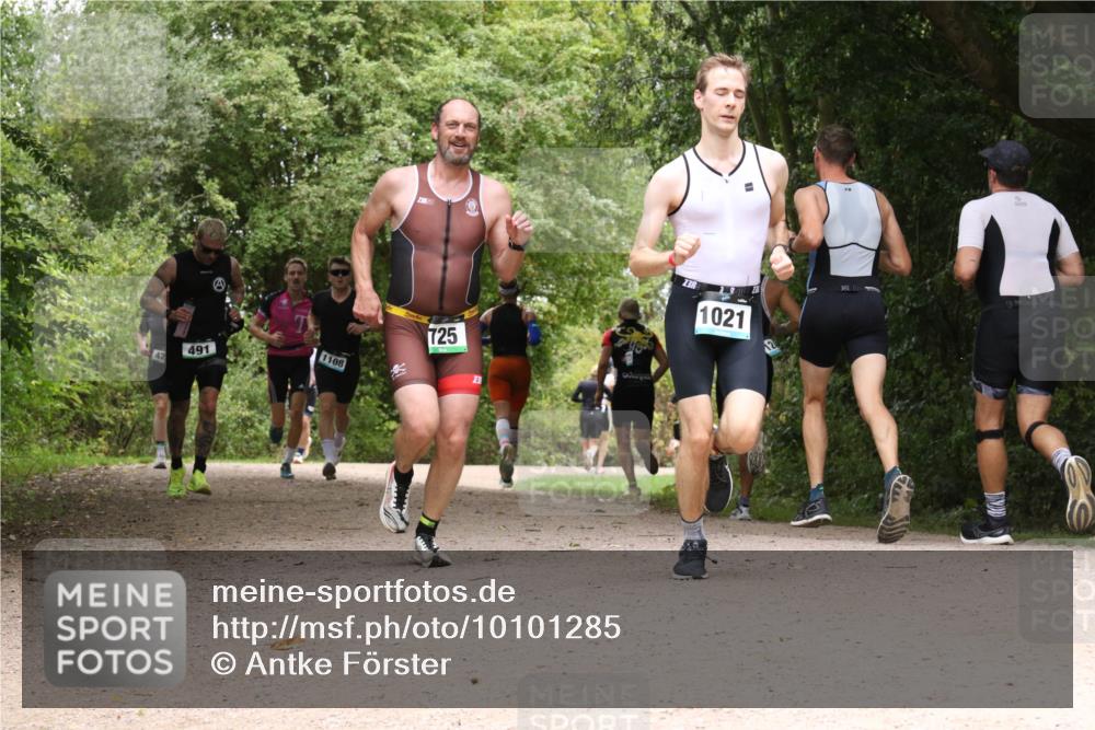 30.08.2026 - Elbe Triathlon Hamburg Antke Förster http://msf.ph/oto/10101285 30.08.2026 11:17:47 Laufen 42, 491, 1108, 725, 25, 23, 1021 meine-sportfotos.de