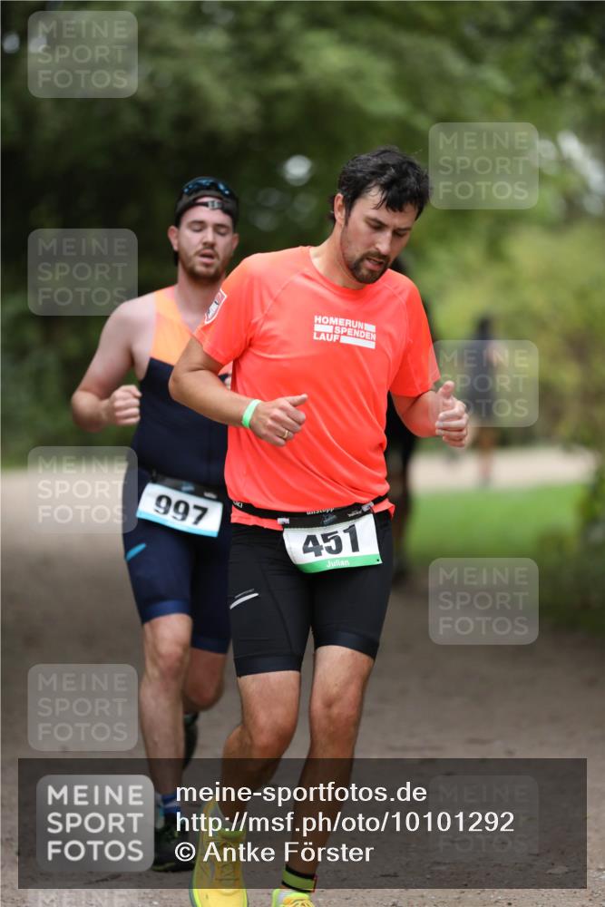30.08.2026 - Elbe Triathlon Hamburg Antke Förster http://msf.ph/oto/10101292 30.08.2026 11:14:31 Laufen 997, 451 meine-sportfotos.de