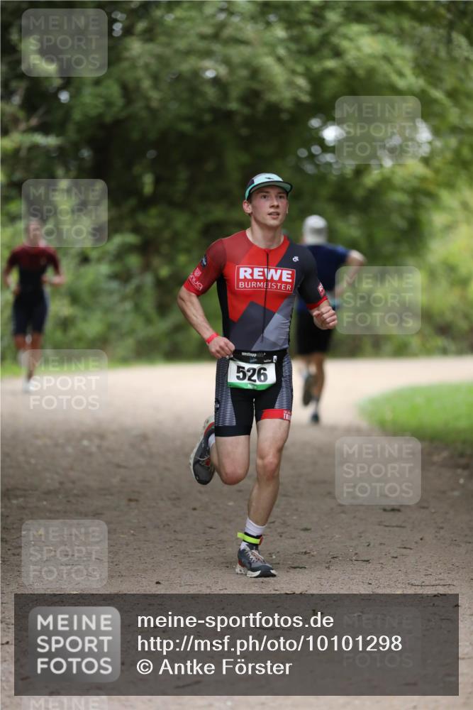 30.08.2026 - Elbe Triathlon Hamburg Antke Förster http://msf.ph/oto/10101298 30.08.2026 11:14:40 Laufen 526 meine-sportfotos.de