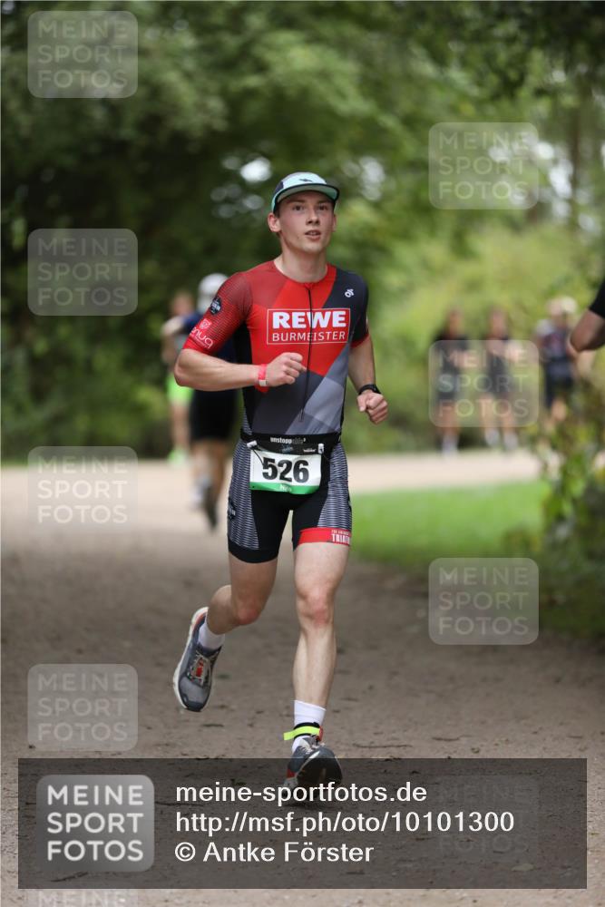 30.08.2026 - Elbe Triathlon Hamburg Antke Förster http://msf.ph/oto/10101300 30.08.2026 11:14:40 Laufen 526 meine-sportfotos.de
