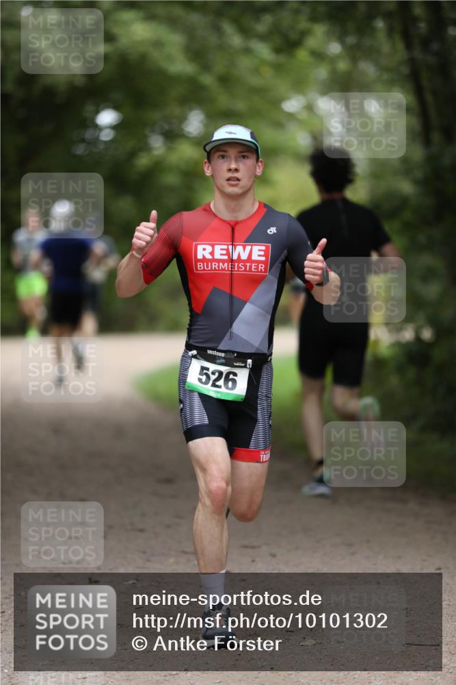30.08.2026 - Elbe Triathlon Hamburg Antke Förster http://msf.ph/oto/10101302 30.08.2026 11:14:41 Laufen 526 meine-sportfotos.de