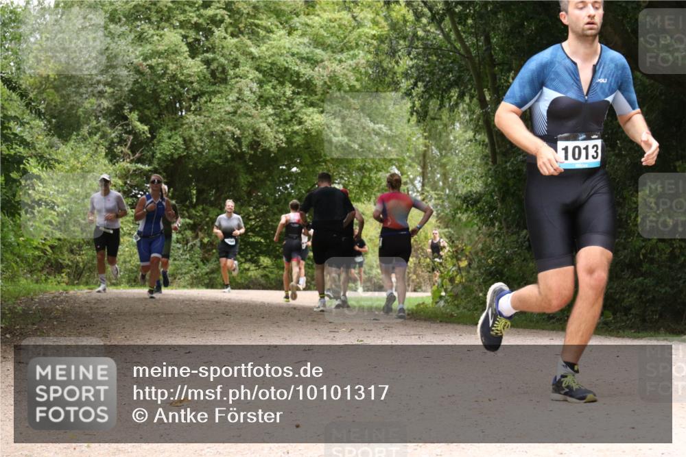 30.08.2026 - Elbe Triathlon Hamburg Antke Förster http://msf.ph/oto/10101317 30.08.2026 11:18:08 Laufen 0, 1013 meine-sportfotos.de