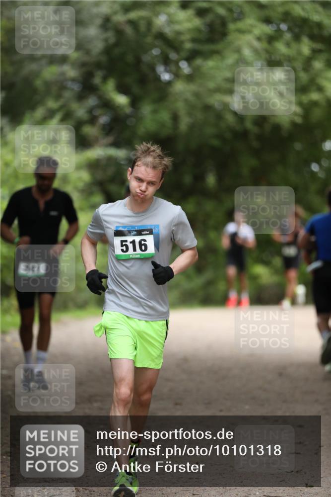 30.08.2026 - Elbe Triathlon Hamburg Antke Förster http://msf.ph/oto/10101318 30.08.2026 11:14:55 Laufen 441, 516 meine-sportfotos.de