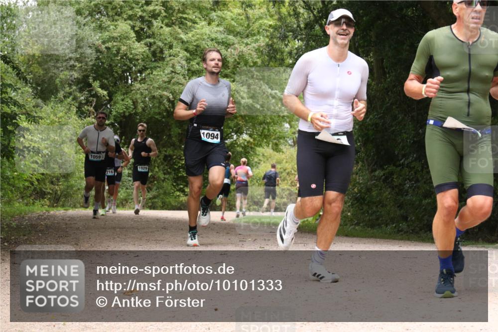 30.08.2026 - Elbe Triathlon Hamburg Antke Förster http://msf.ph/oto/10101333 30.08.2026 11:18:16 Laufen 1059, 216, 1029, 1094 meine-sportfotos.de