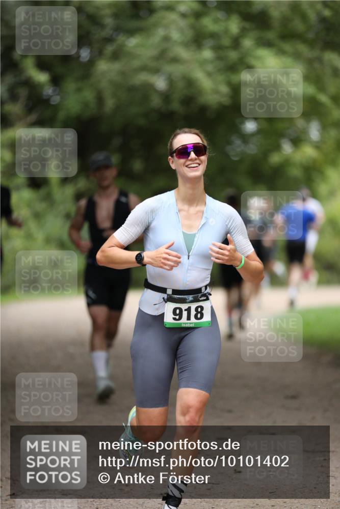 30.08.2026 - Elbe Triathlon Hamburg Antke Förster http://msf.ph/oto/10101402 30.08.2026 11:15:36 Laufen 918 meine-sportfotos.de