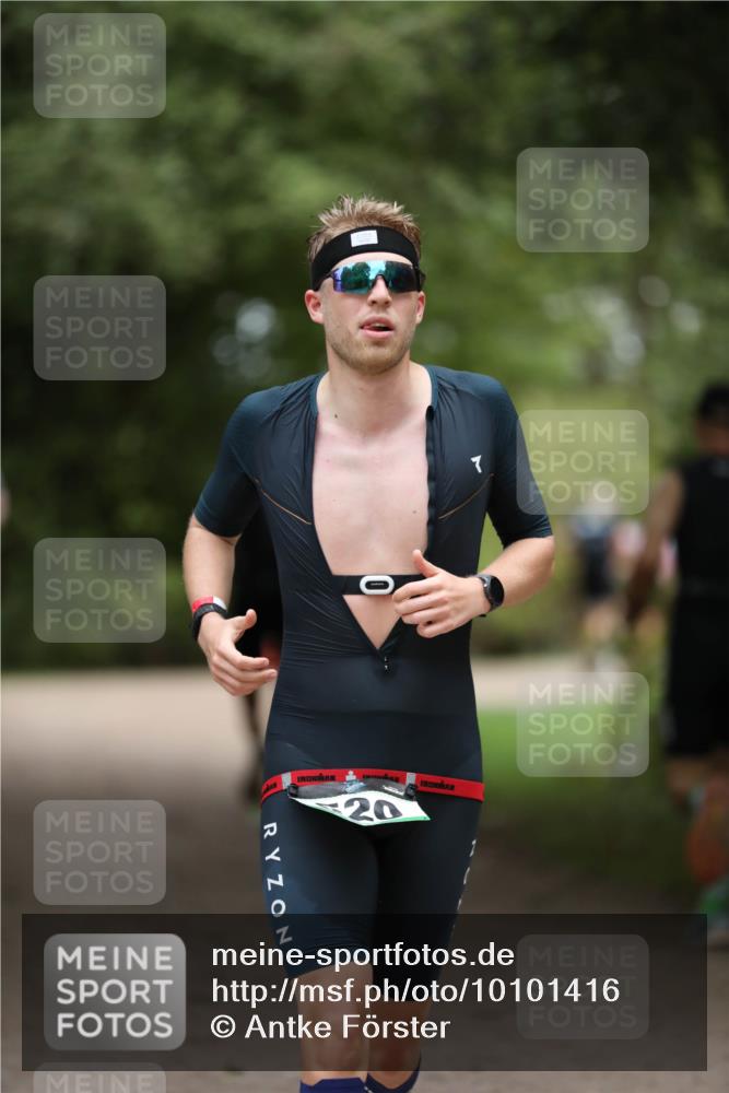 30.08.2026 - Elbe Triathlon Hamburg Antke Förster http://msf.ph/oto/10101416 30.08.2026 11:15:40 Laufen 0 meine-sportfotos.de