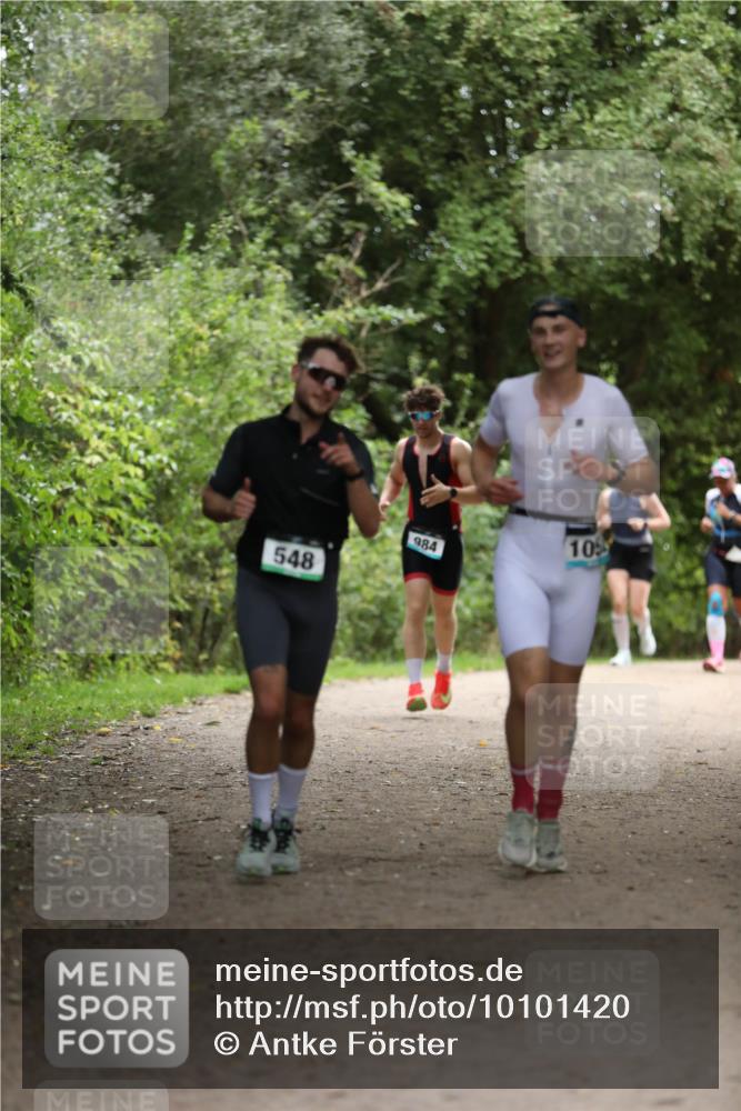 30.08.2026 - Elbe Triathlon Hamburg Antke Förster http://msf.ph/oto/10101420 30.08.2026 11:15:46 Laufen 548, 984, 10 meine-sportfotos.de