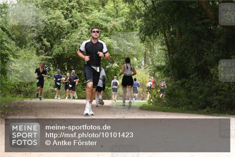 30.08.2026 - Elbe Triathlon Hamburg Antke Förster http://msf.ph/oto/10101423 30.08.2026 11:19:04 Laufen  meine-sportfotos.de
