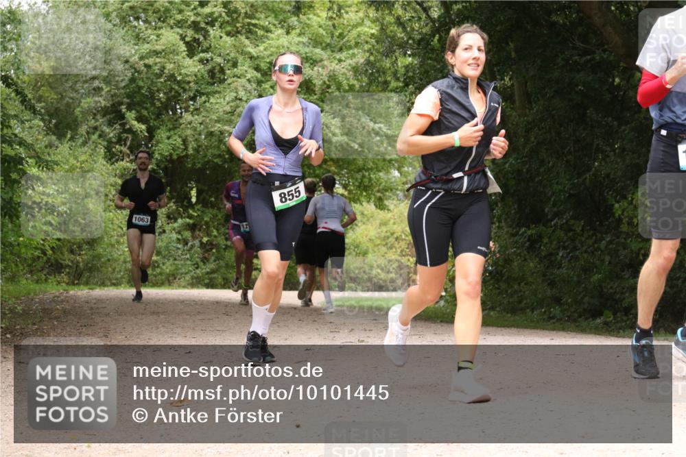 30.08.2026 - Elbe Triathlon Hamburg Antke Förster http://msf.ph/oto/10101445 30.08.2026 11:19:16 Laufen 1063, 855 meine-sportfotos.de
