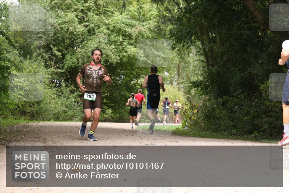 30.08.2026 - Elbe Triathlon Hamburg Antke Förster http://msf.ph/oto/10101467 30.08.2026 11:19:34 Laufen 703 meine-sportfotos.de