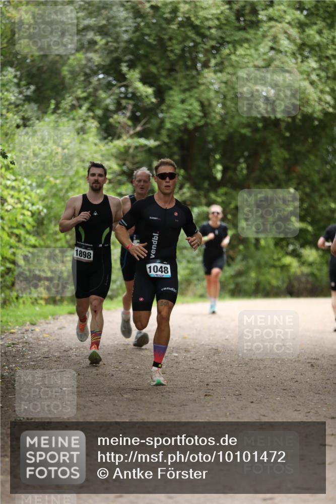 30.08.2026 - Elbe Triathlon Hamburg Antke Förster http://msf.ph/oto/10101472 30.08.2026 11:16:32 Laufen 1898, 1048 meine-sportfotos.de