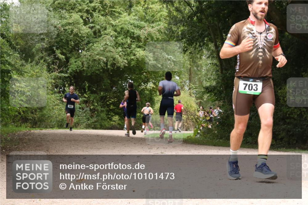 30.08.2026 - Elbe Triathlon Hamburg Antke Förster http://msf.ph/oto/10101473 30.08.2026 11:19:37 Laufen 991, 703 meine-sportfotos.de