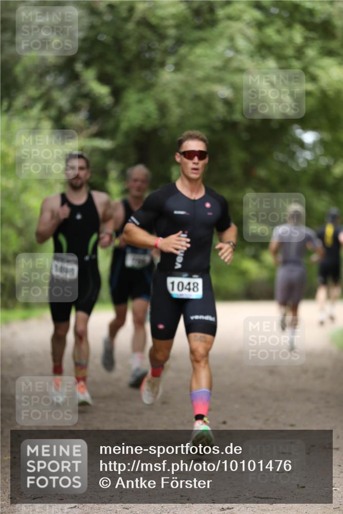 30.08.2026 - Elbe Triathlon Hamburg Antke Förster http://msf.ph/oto/10101476 30.08.2026 11:16:33 Laufen 1, 09, 0, 1048 meine-sportfotos.de