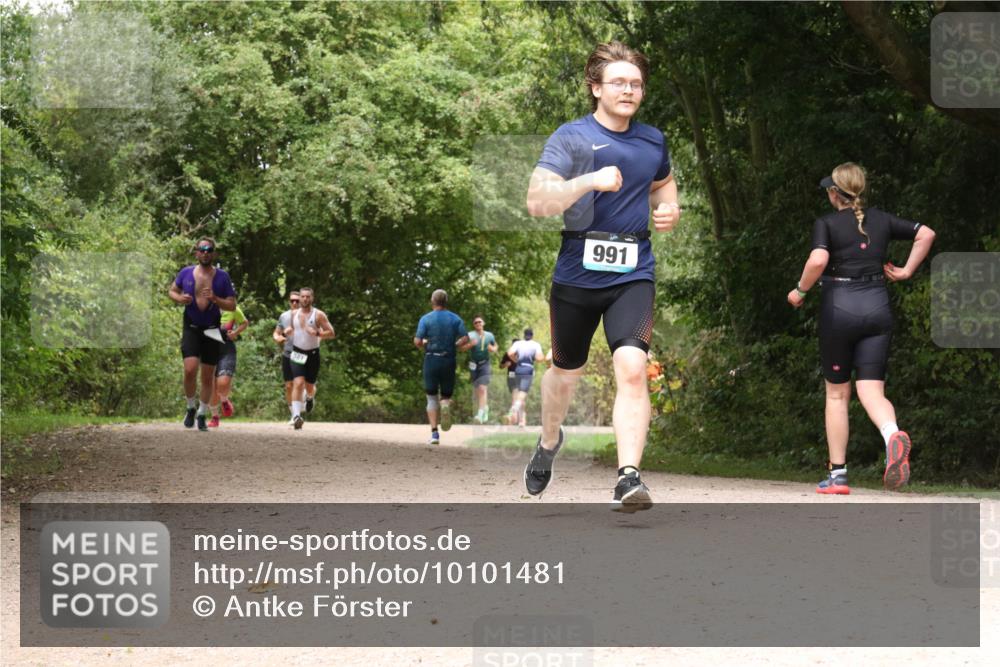 30.08.2026 - Elbe Triathlon Hamburg Antke Förster http://msf.ph/oto/10101481 30.08.2026 11:19:44 Laufen 561, 991 meine-sportfotos.de