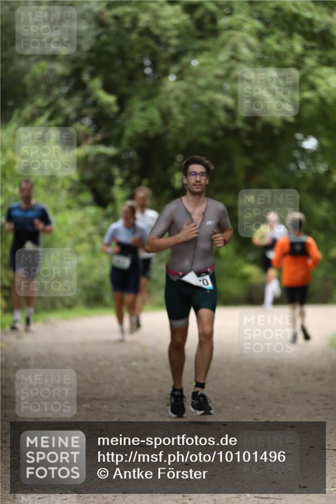 30.08.2026 - Elbe Triathlon Hamburg Antke Förster http://msf.ph/oto/10101496 30.08.2026 11:16:45 Laufen  meine-sportfotos.de