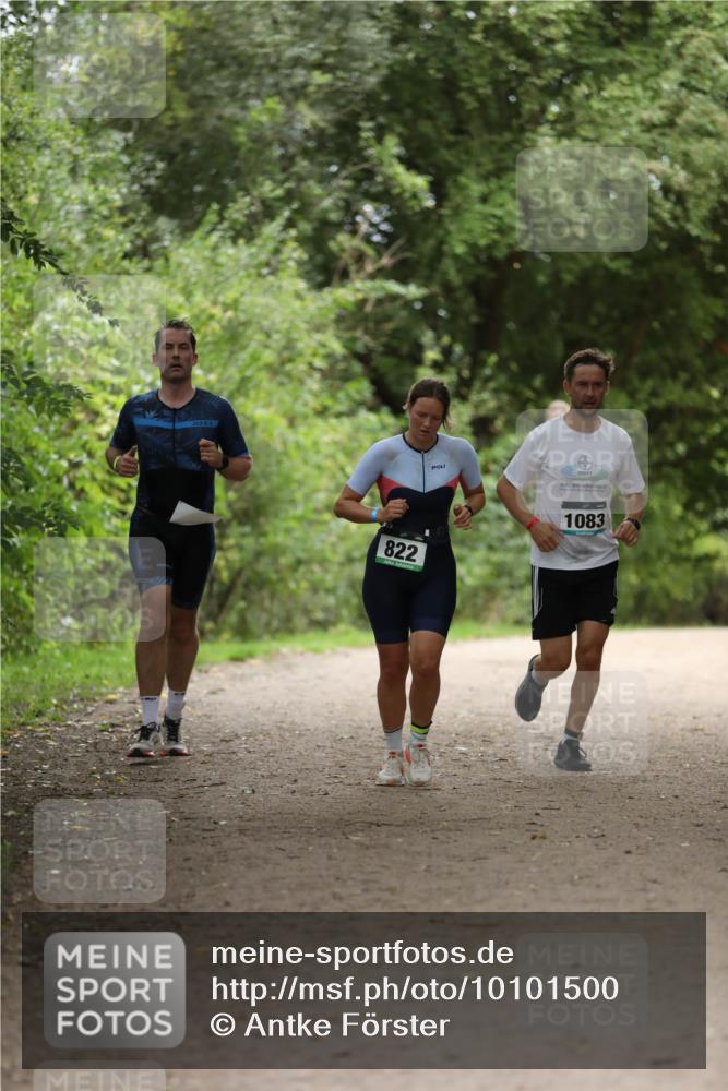 30.08.2026 - Elbe Triathlon Hamburg Antke Förster http://msf.ph/oto/10101500 30.08.2026 11:16:48 Laufen 822, 2011, 30, 1083 meine-sportfotos.de