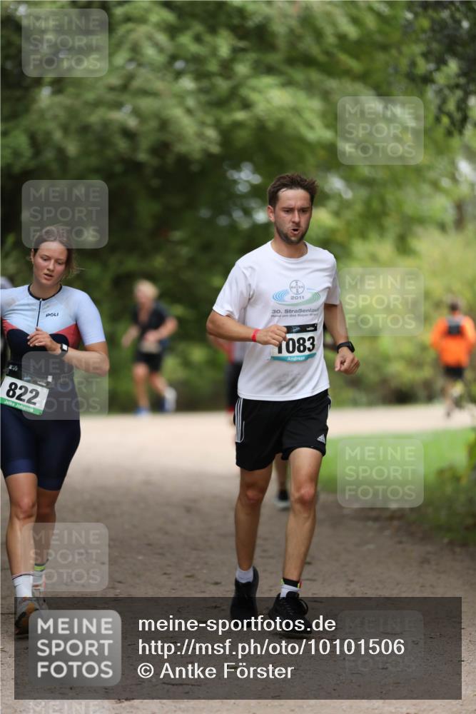 30.08.2026 - Elbe Triathlon Hamburg Antke Förster http://msf.ph/oto/10101506 30.08.2026 11:16:50 Laufen 2011, 30, 822, 1083 meine-sportfotos.de