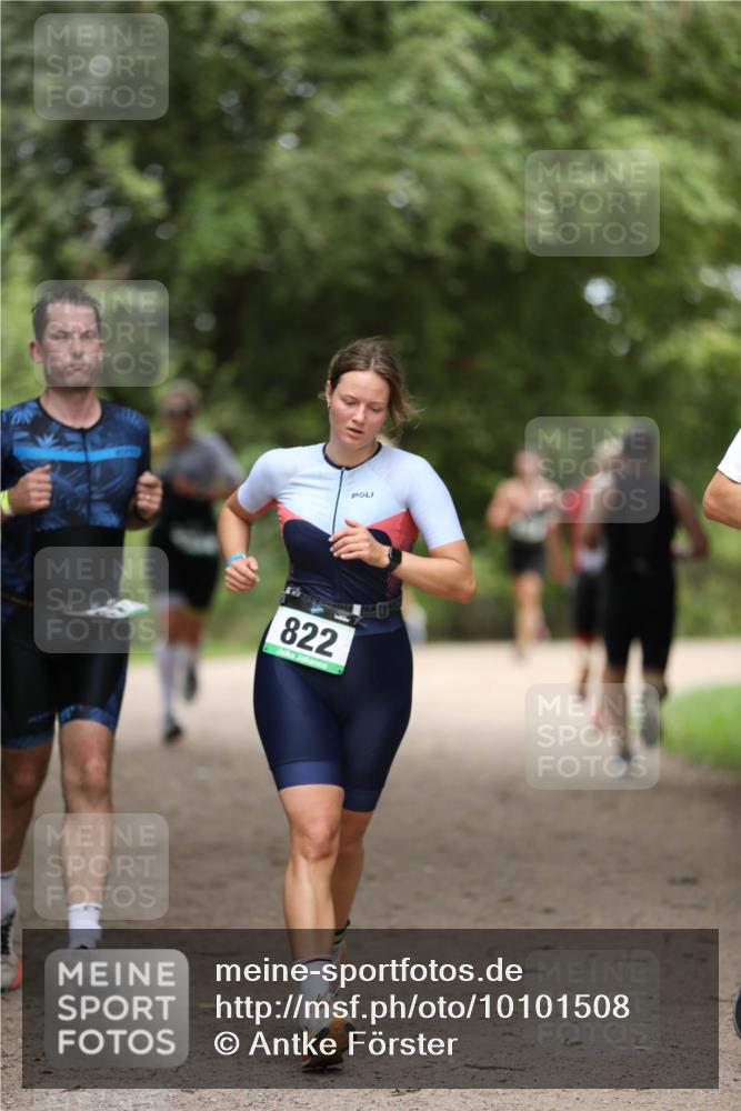 30.08.2026 - Elbe Triathlon Hamburg Antke Förster http://msf.ph/oto/10101508 30.08.2026 11:16:51 Laufen 822 meine-sportfotos.de