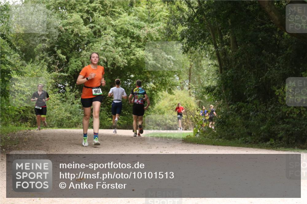 30.08.2026 - Elbe Triathlon Hamburg Antke Förster http://msf.ph/oto/10101513 30.08.2026 11:20:02 Laufen 902 meine-sportfotos.de