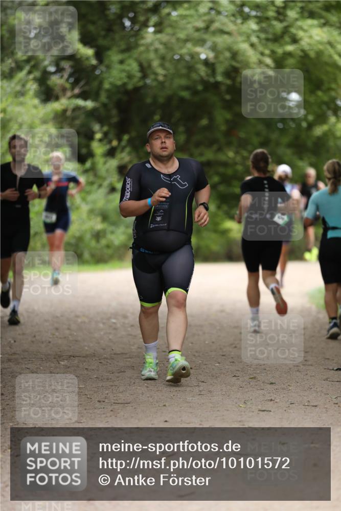 30.08.2026 - Elbe Triathlon Hamburg Antke Förster http://msf.ph/oto/10101572 30.08.2026 11:17:37 Laufen  meine-sportfotos.de