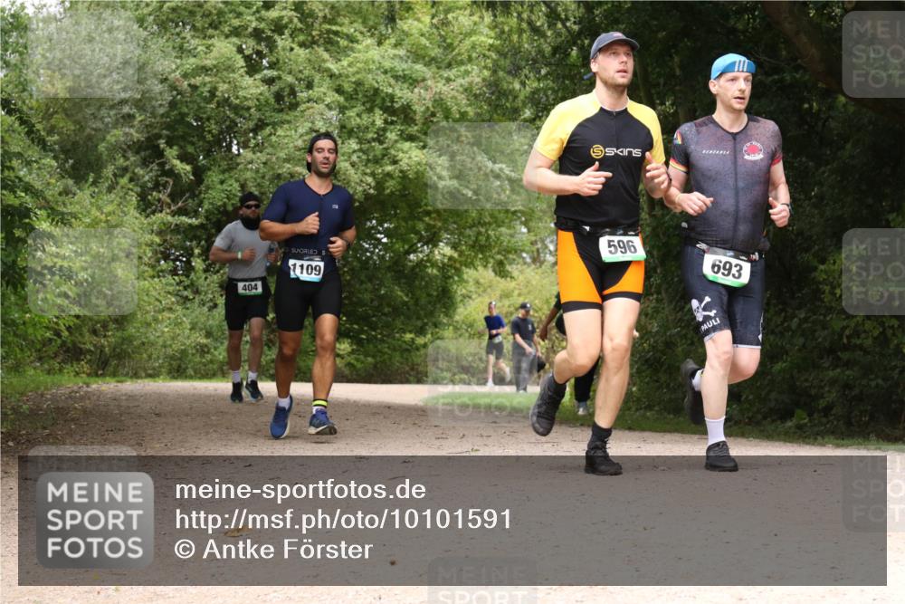 30.08.2026 - Elbe Triathlon Hamburg Antke Förster http://msf.ph/oto/10101591 30.08.2026 11:20:51 Laufen 404, 1109, 596, 693 meine-sportfotos.de