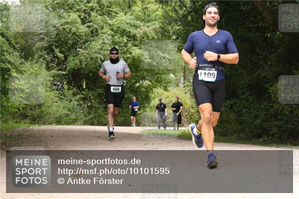 30.08.2026 - Elbe Triathlon Hamburg Antke Förster http://msf.ph/oto/10101595 30.08.2026 11:20:53 Laufen 404, 1109 meine-sportfotos.de