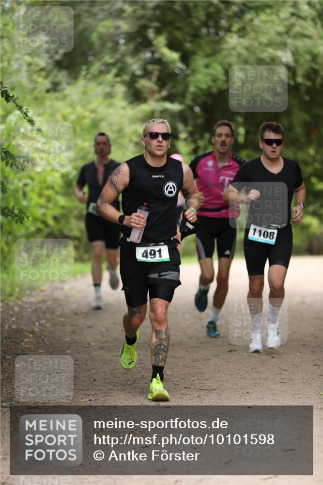 30.08.2026 - Elbe Triathlon Hamburg Antke Förster http://msf.ph/oto/10101598 30.08.2026 11:17:49 Laufen 491, 1108 meine-sportfotos.de