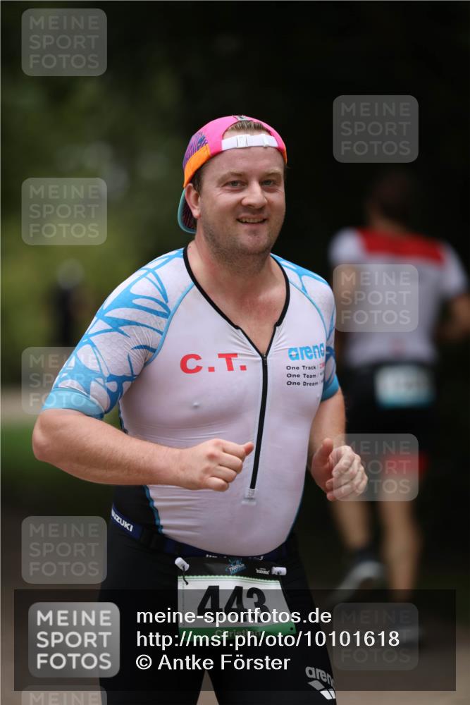 30.08.2026 - Elbe Triathlon Hamburg Antke Förster http://msf.ph/oto/10101618 30.08.2026 11:18:01 Laufen 443 meine-sportfotos.de