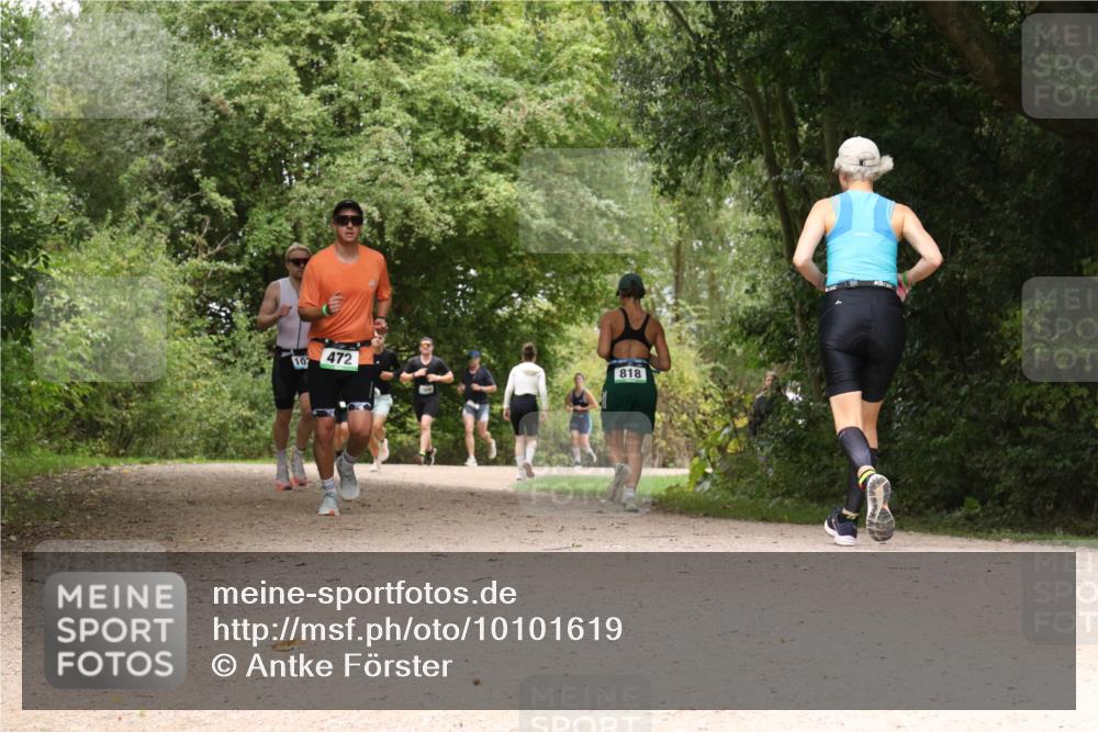 30.08.2026 - Elbe Triathlon Hamburg Antke Förster http://msf.ph/oto/10101619 30.08.2026 11:21:16 Laufen 10, 472, 818 meine-sportfotos.de