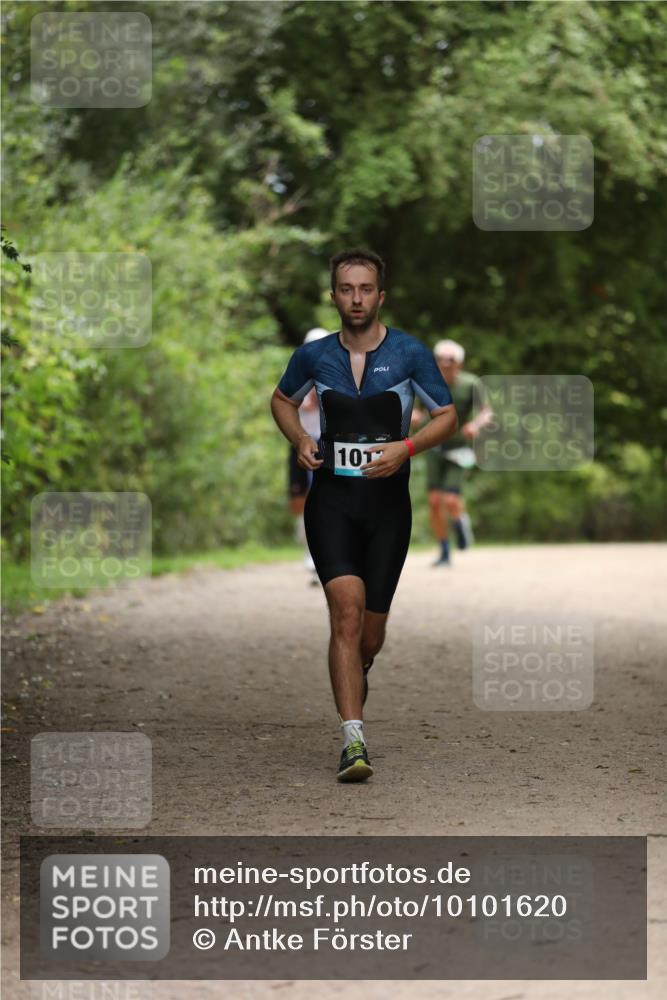 30.08.2026 - Elbe Triathlon Hamburg Antke Förster http://msf.ph/oto/10101620 30.08.2026 11:18:06 Laufen 10 meine-sportfotos.de