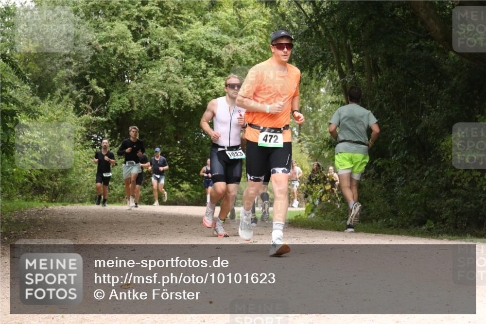 30.08.2026 - Elbe Triathlon Hamburg Antke Förster http://msf.ph/oto/10101623 30.08.2026 11:21:18 Laufen 1023, 472 meine-sportfotos.de
