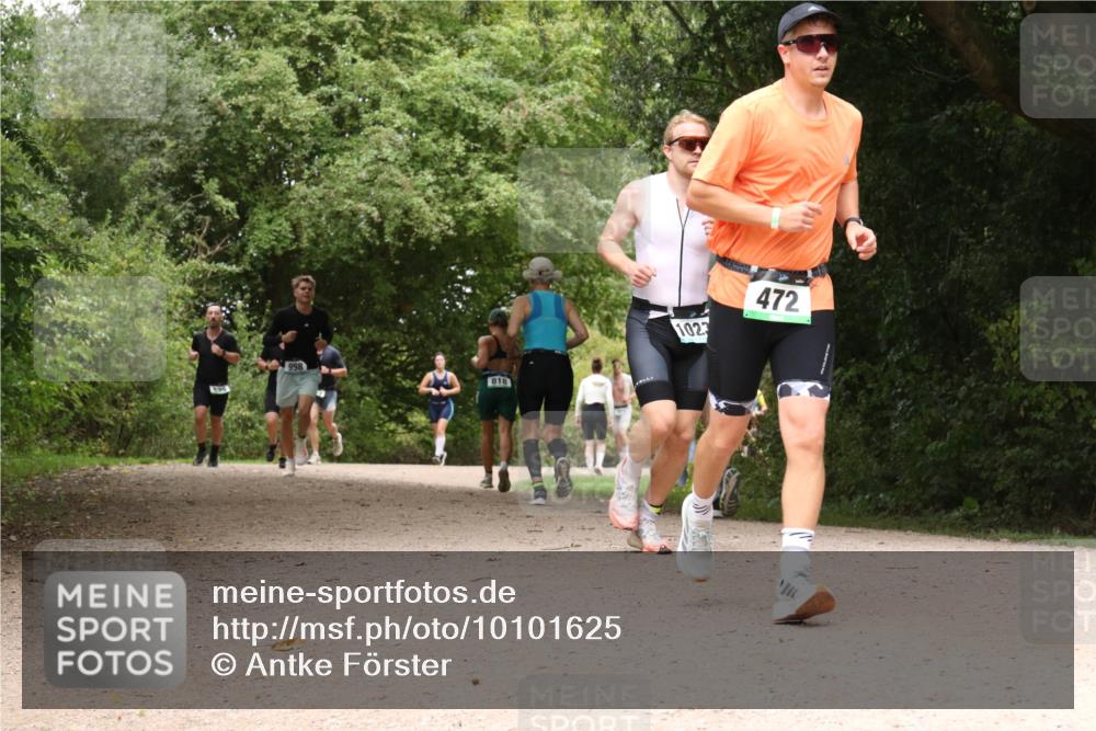 30.08.2026 - Elbe Triathlon Hamburg Antke Förster http://msf.ph/oto/10101625 30.08.2026 11:21:19 Laufen 998, 818, 1023, 472 meine-sportfotos.de