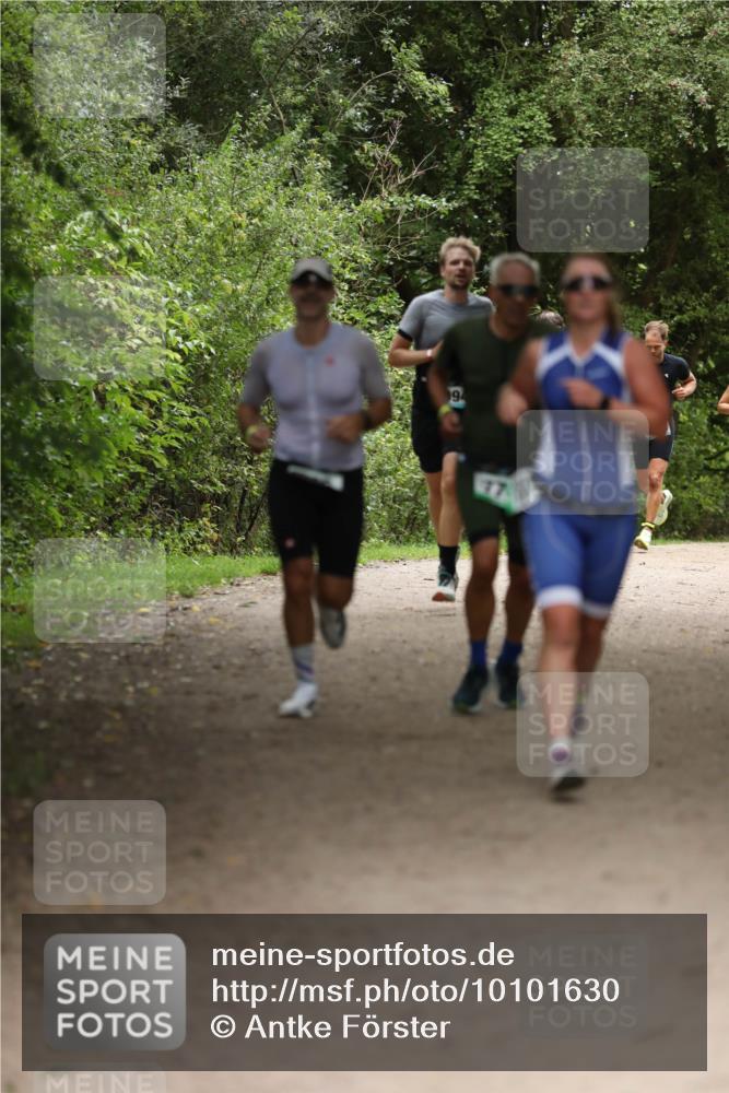 30.08.2026 - Elbe Triathlon Hamburg Antke Förster http://msf.ph/oto/10101630 30.08.2026 11:18:12 Laufen 94, 77 meine-sportfotos.de