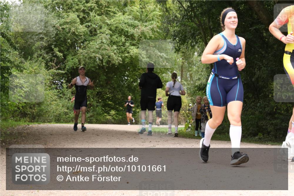 30.08.2026 - Elbe Triathlon Hamburg Antke Förster http://msf.ph/oto/10101661 30.08.2026 11:21:35 Laufen  meine-sportfotos.de